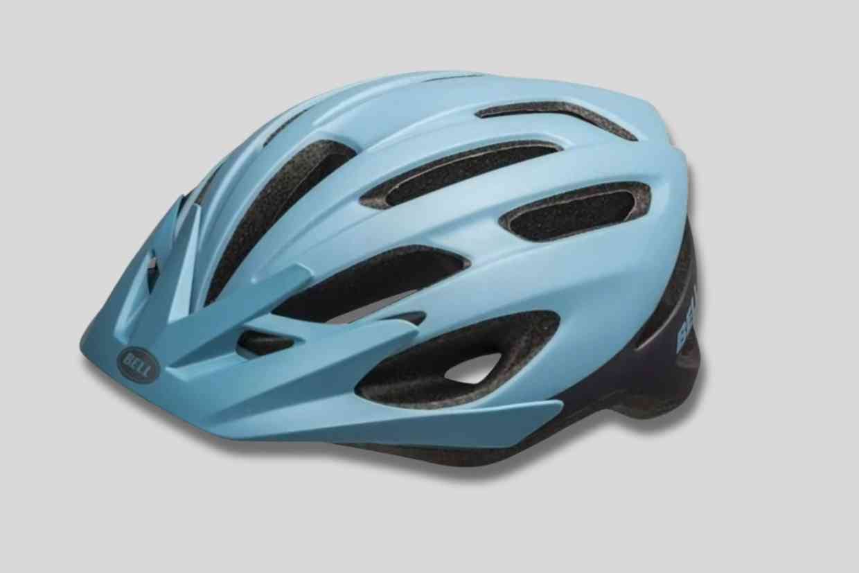 Capacetes_300-Corpo-9 Capacete azul claro da marca Bell com design robusto e aberturas de ventilação largas.