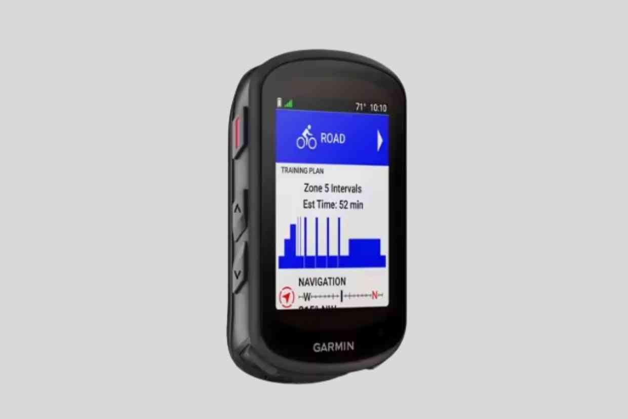 Interface do Garmin Edge 540 mostrando plano de treino por zonas de intensidade.
